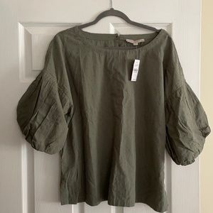 Loft balloon sleeve top NWT